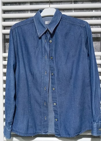 Düğmeli Uzun Kollu Mavi Denim Gömlek