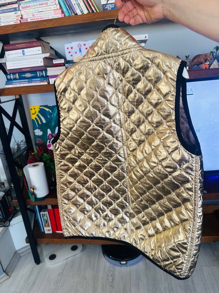 Parlak Altın Renkli Fermuarlı kız çocuk Yelek - Görsel 3