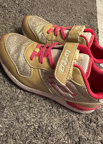 Kız Çocuk Altın Renkli Spor Ayakkabı - Görsel 3