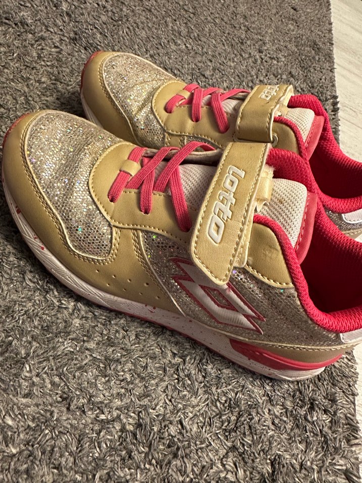 Kız Çocuk Altın Renkli Spor Ayakkabı - Görsel 3