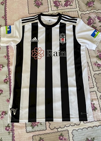 ÇUBUKLU BJK FORMA