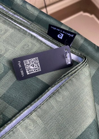 Beden haki Renk Pierre Cardin orijinal Kadın Haki Drapeli Saten Şal