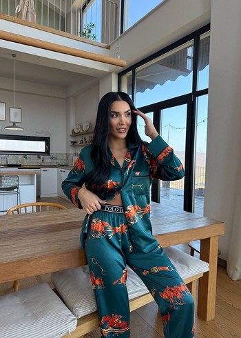 m Beden çeşitli Renk Saten Çizgili ve Baskılı Kadın Pijama Takımı