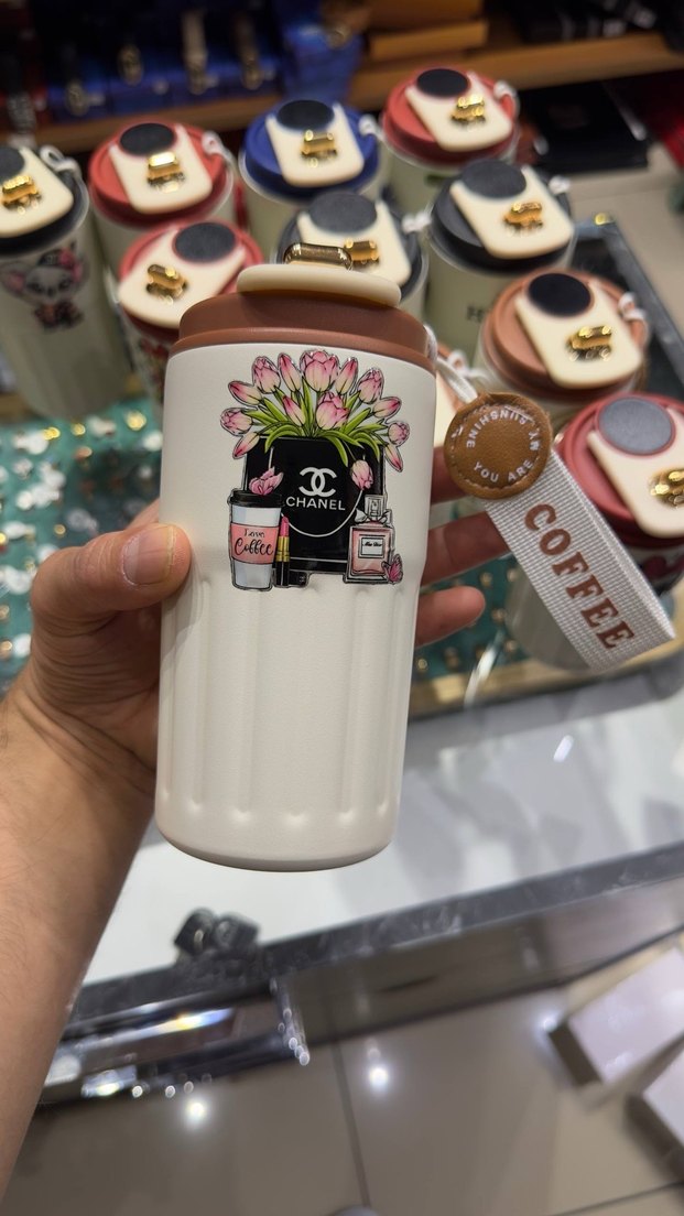 Beyaz Renkli Çocuk Termosu Fendi Temalı - Görsel 5