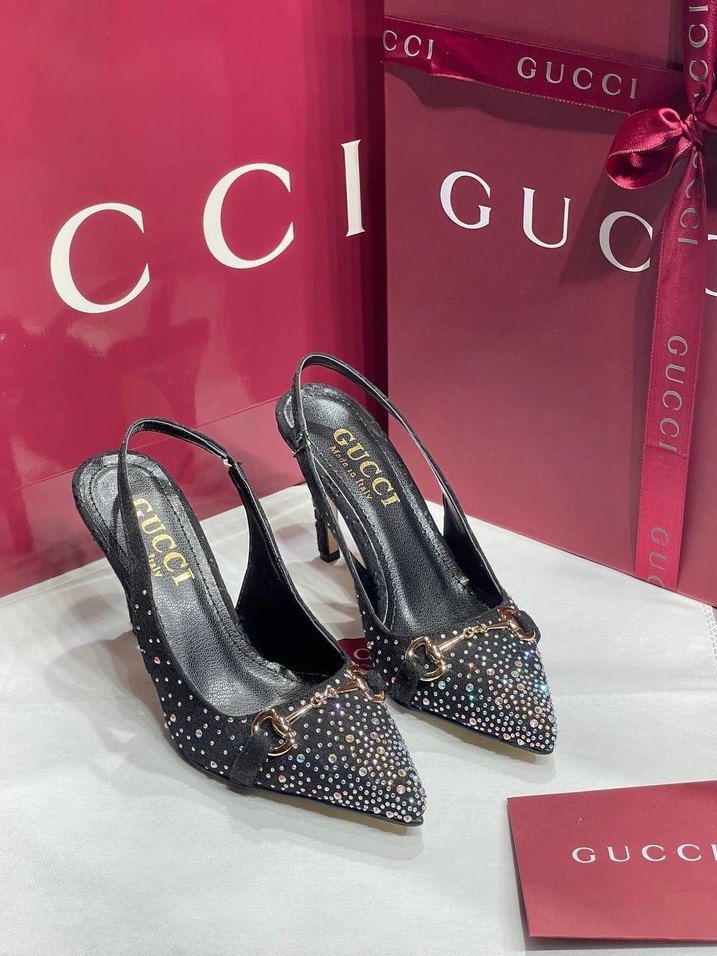 Altın Renkli Payetli Stiletto Topuklu Kadın Ayakkabı - Görsel 3