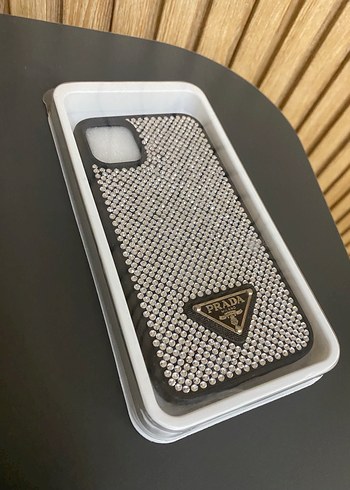 Gri Prada taşlı Pul Detaylı Prada Telefon Kılıfı - Görsel 3