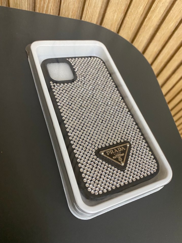 Gri Prada taşlı Pul Detaylı Prada Telefon Kılıfı - Görsel 3