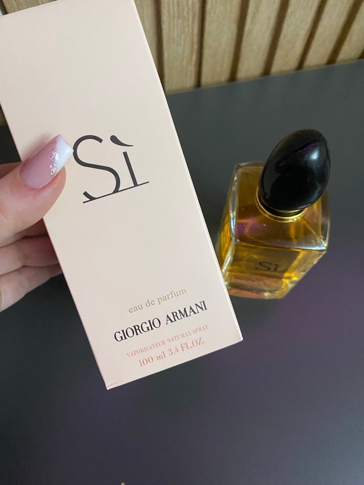 Giorgio Armani Sì Kadın Parfümü 100 ml - Görsel 5