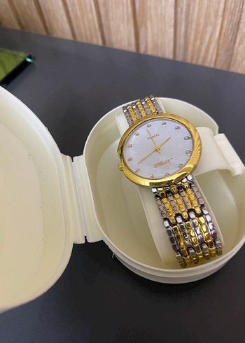 Altın Renkli Kadın Klasik Saat - Görsel 3