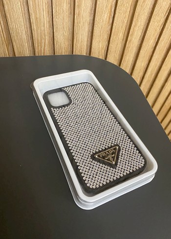 Gri Parlak Prada Taşlı Street Wear Telefon Kılıfı - Görsel 3