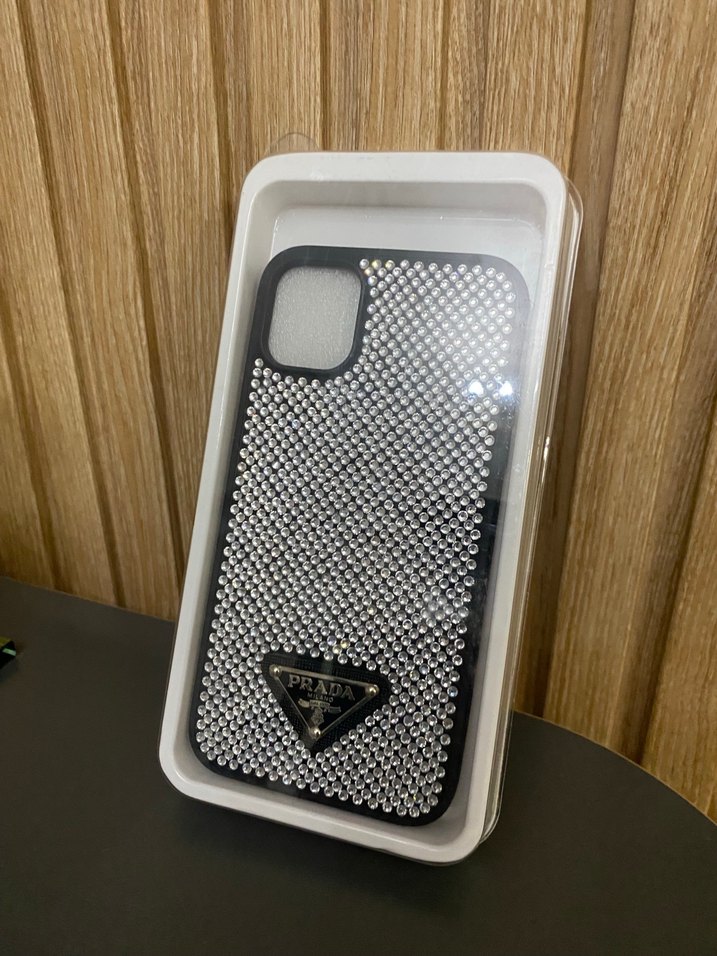 Gri Parlak Prada Taşlı Street Wear Telefon Kılıfı - Görsel 2