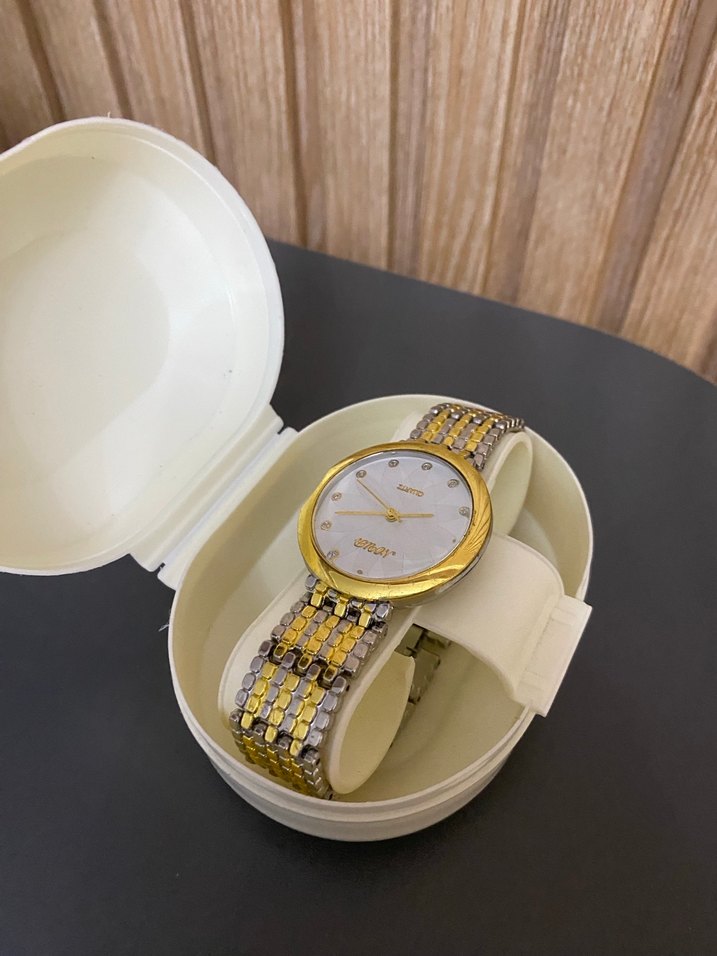 Kadın Altın Renkli Boncuklu Klasik Saat - Görsel 5