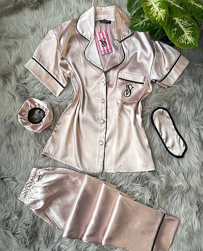 Victoria secret saten gecelik