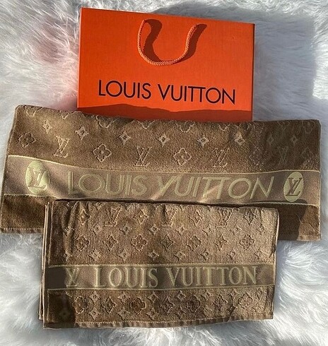 Louis Vuitton Bambu iplik plaj havlusu