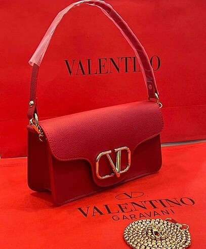 Valentino kol çantası