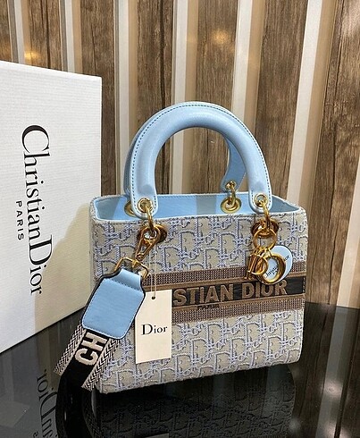 Dior kol çantası