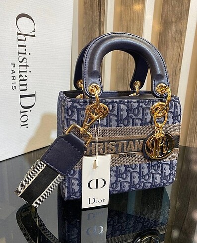  Beden mavi Renk Dior kol çantası