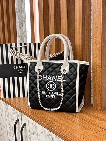 Chanel kol çantası