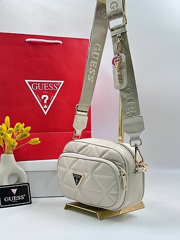 Guess Guess askılı çanta