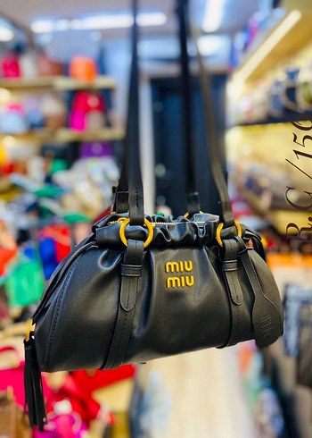 Beden pembe Renk Bej Deri Miu Miu Kadın Omuz Çantası
