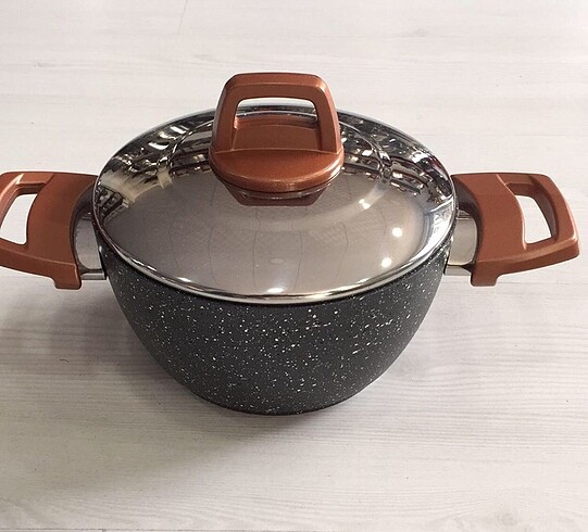 18 cm granit tencere