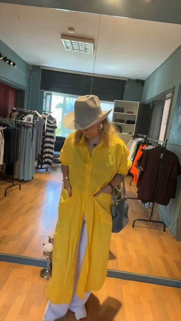 Sarı Düğmeli Uzun Kesim Salaş Gömlek - Görsel 4