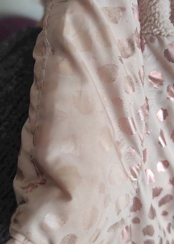 Kız Çocuk Pembe Kapüşonlu Yılan Desenli Mont - Görsel 5