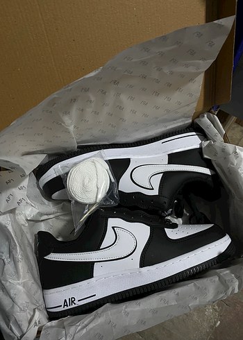 Nike Air Force 1 07 Panda