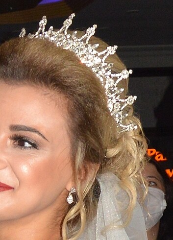 Gümüş gelin tacı