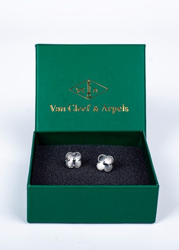 Altın Renkli Van Cleef küpe - Görsel 4