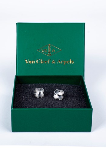 Altın Renkli Van Cleef küpe - Görsel 2