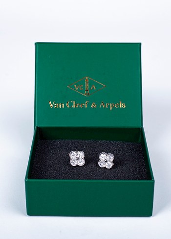 Van Cleef & Arpels küpeler - Görsel 11