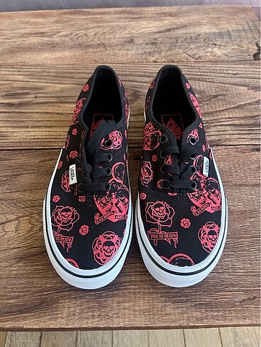 Vans Vans kuru kafalı / çiçekli
