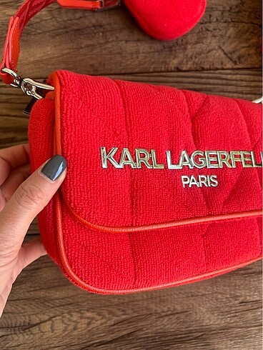 Beden Karl Lagerfeld kırmızı tarz çanta