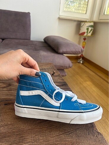Vans Vans enfes bir ayakkabı
