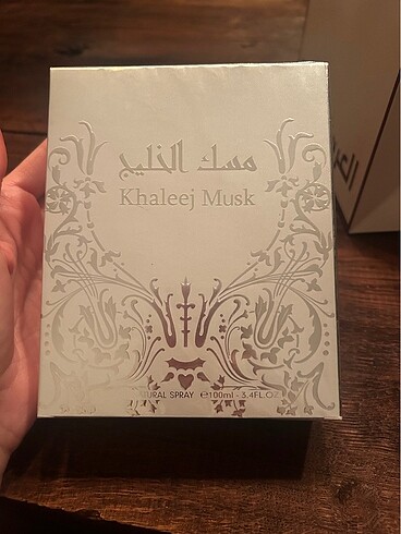 Arabian oud (Khaleef Musk)