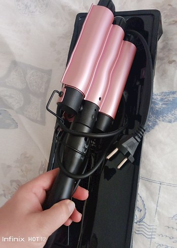 Diğer Pembe Üçlü Saç Şekillendirici