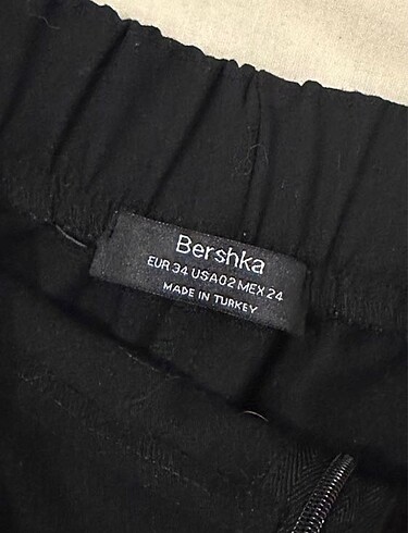 xs Beden Bershka viral şort etek