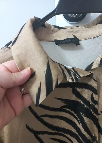 Network Kahverengi Zebra Desenli Kadın Gömlek