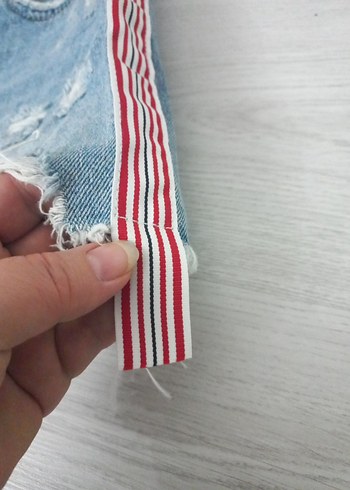 Çizgili Detaylı Kadın Mavi Kot Şort - Görsel 2