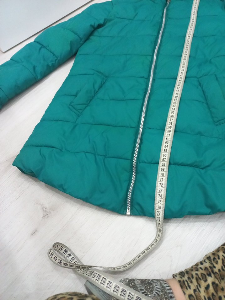 Bayan Parlak Yeşil Kürklü Mont - Görsel 5