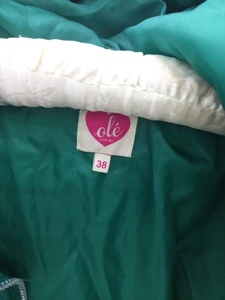 Bayan Parlak Yeşil Kürklü Mont - Görsel 4