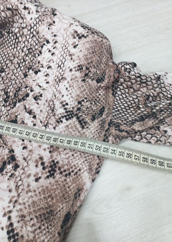 Yılan Desenli Boğazlı Kadın Bluz - Görsel 4