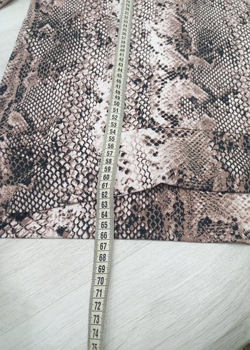 Yılan Desenli Boğazlı Kadın Bluz - Görsel 5