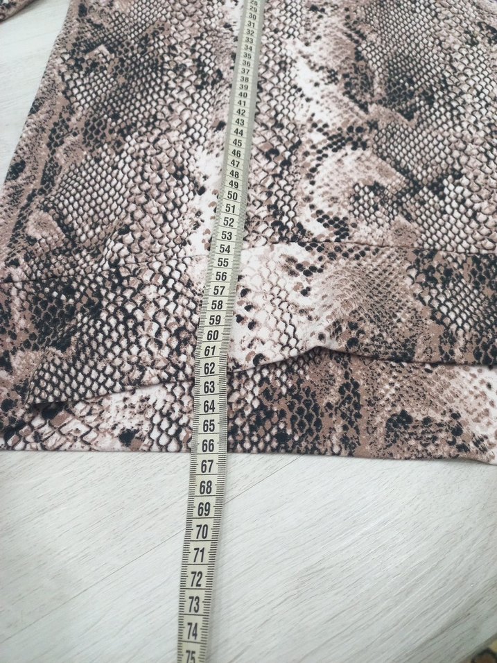 Yılan Desenli Boğazlı Kadın Bluz - Görsel 5