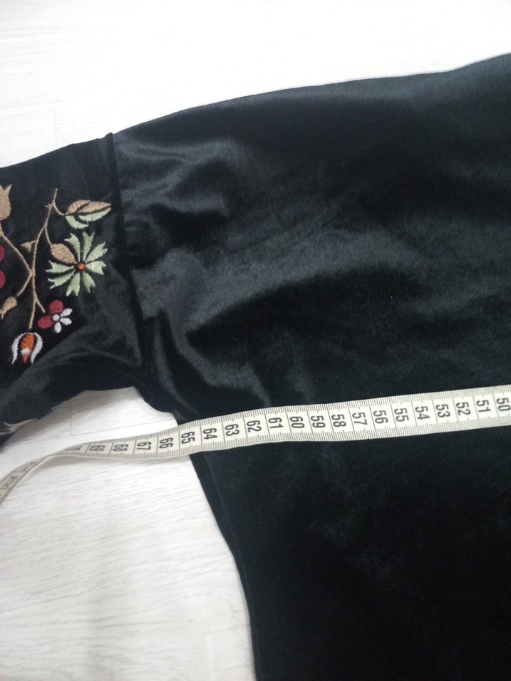 Uzun Kollu Siyah  Çiçek Desenli - Görsel 5