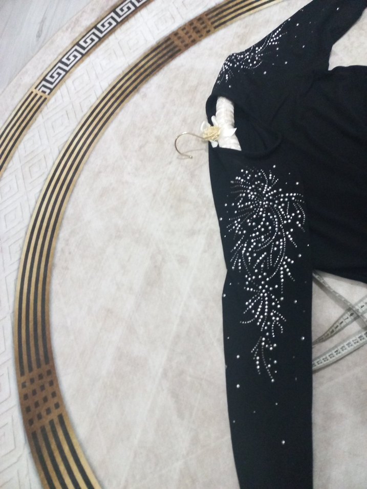 Siyah Payetli Uzun Kollu Triko Tunik - Görsel 3