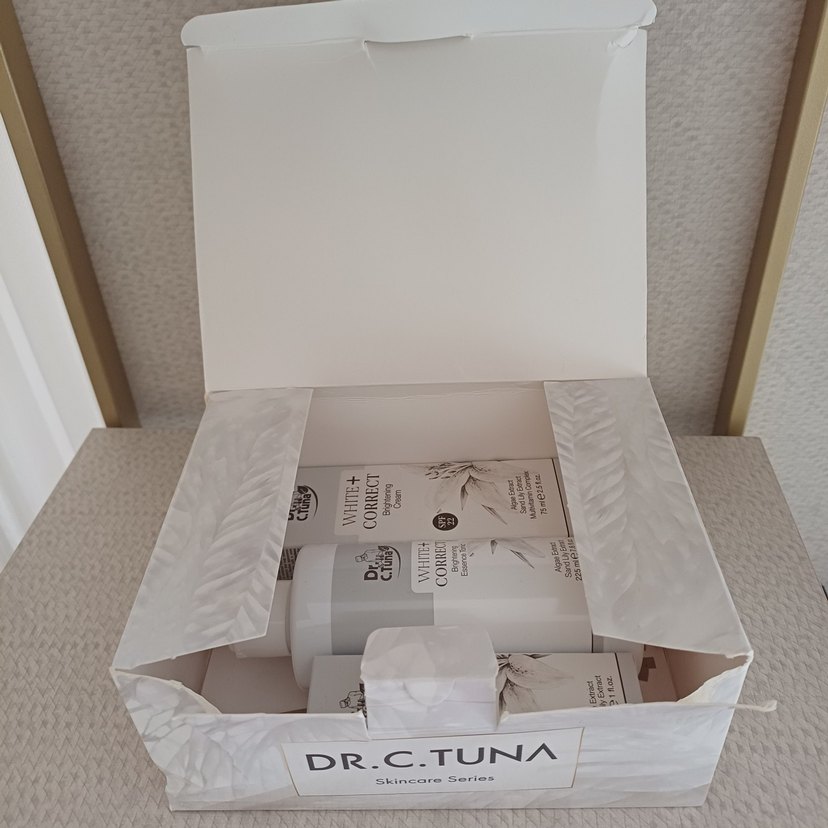 Dr. C.Tuna Beyazlatıcı Erkek Cilt Bakım Seti - Görsel 2