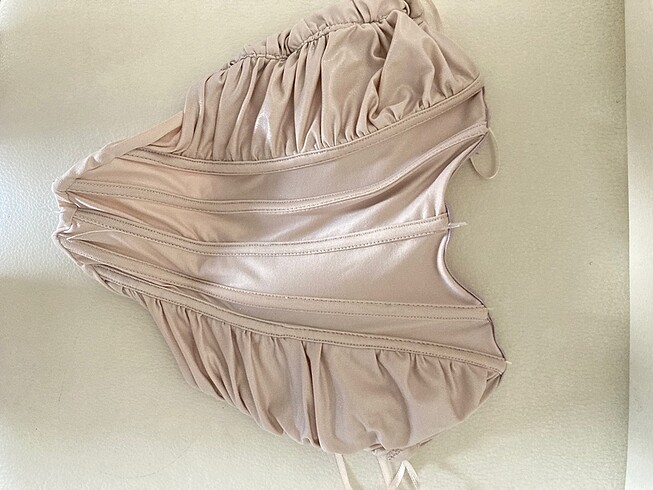 Bershka Korse Crop