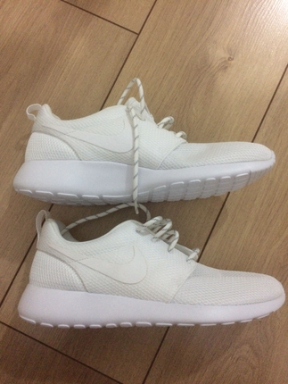 Nike orijinal hiç kullanılmadı!!!